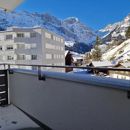 Tolle Zentrale شقة